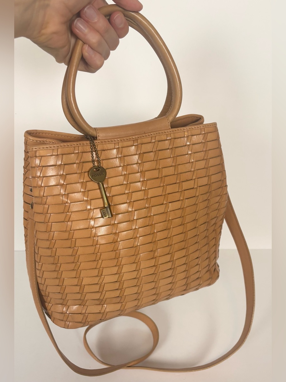 Fossil VTG 75082 1954 Collection Basket Weave Carmel Leather Crossbody Purse